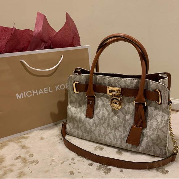 Michael Kors Handbags - 🌟ONE DAY SALE🌟!!! MK White Monogram Hamilton Bag